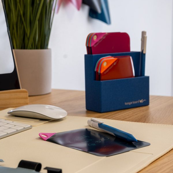 VersaNotes™ Desk Organizer Fashion - Image 4